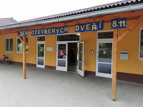 7.5.2019 Pohádková Boženka 7.5.2019 vernisáž výtvarných prací žáků a otevření prostoru mezi pav. žáci ZŠ O poklad paní Magdaleny dějepisná soutěž pro žáky 1. stupně (5.třídy) žáci okolních škol 27.