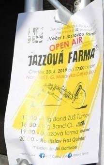 Ve čtvrtek 23. května náš Big Band zahrál na akci Jazzová farma v České Lípě.