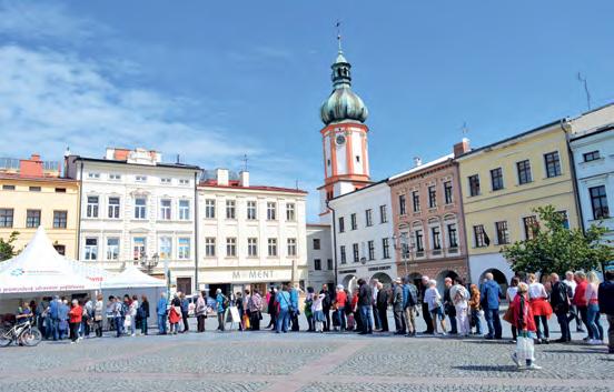 rychlejší a snadnější orientaci či navigaci. Po zelené, modré, červené a betonové šedé lávce povede přes Ostravici i lávka žlutá.
