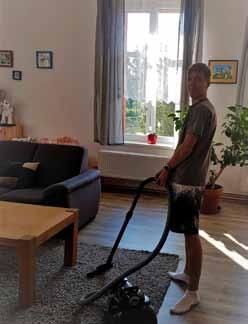 Díky vysavači, který Vaším prostřednictvím ke mě doputoval si mohu ulehčit úklid na koleji.