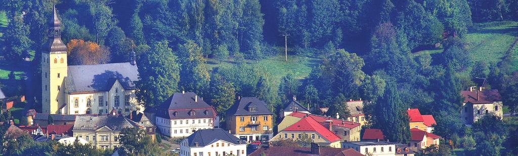 Chřibský zpravodaj Èíslo 3 Roèník 3 FOTOSOUTĚŽ Vážení Chřibčáci, místní i chalupáři! V letošním roce slavíme 45. výročí povýšení Chřibské na město.
