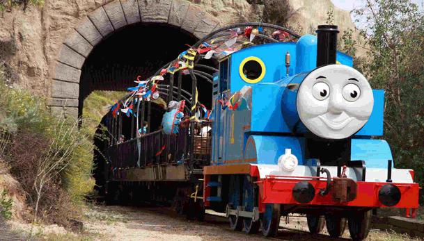 Př. 2) Lokomotiva jede ryclostí 90 /. Za půl minuty projede tunelem. Jak dlouý je tunel? v = 90 / = 90 : 3,6 = 5 m/s t = 0,5 min = 30 s s =? m s = v t s = 5 30 s = 150 m Tunel je dlouý 150 m. Př.