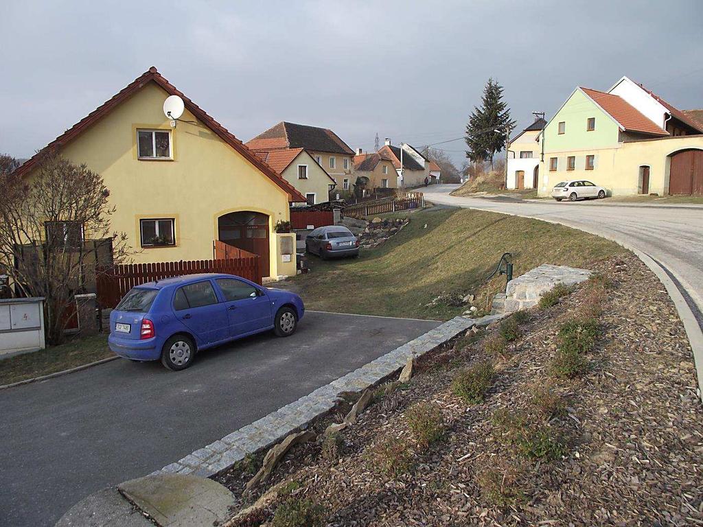 Náročnou rekonstrukcí prošel v minulých letech také dům čp. 19 (Petrů), který nyní patří vnučce někdejších majitelů.