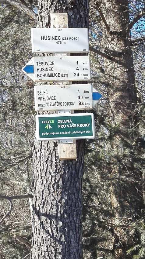 Další z rozcestníků nazvaný Husinec (ŽST, ROZC.