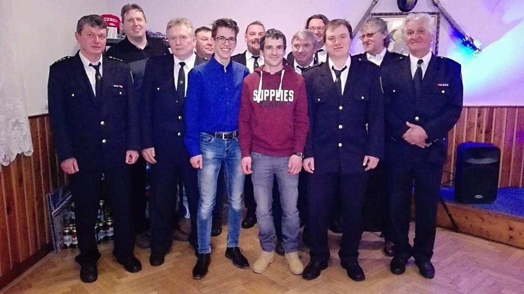 Podíleli se rovněž na organizaci Dětského dne, příprav na svěcení kapličky a průběhu oslav 100. výročí republiky (více v kap. Kultura). Obr.