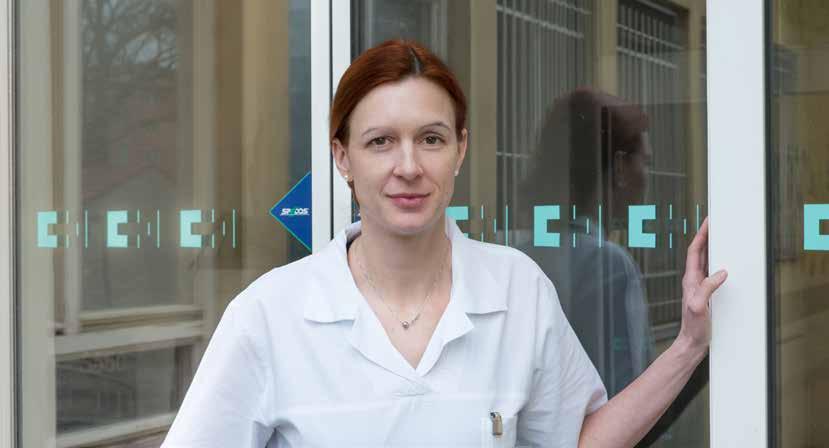 20 21 Mgr. Barbora Červenková LOGOPEDIE NA NEONATOLOGICKÉM ODDĚLENÍ Od září 2018 je součástí týmu Neonatologického oddělení FN Brno klinická logopedka Mgr.