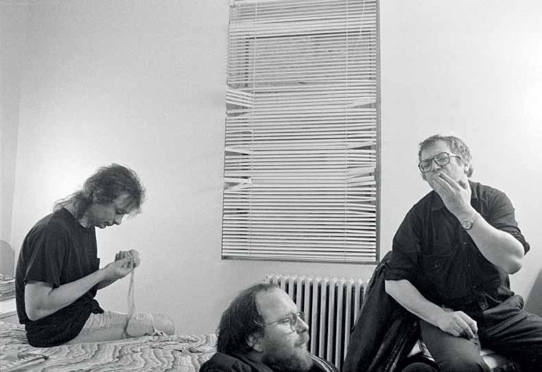foto Bohumil Bob Krčil, archiv nakladatelství torst O udavačích se v undergroundu začalo mluvit brzy a Jirous zaujal spíš smířlivý postoj.