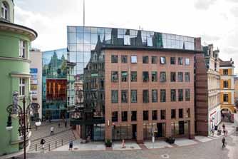 Švácha v knize Česká architektura a její přísnost.