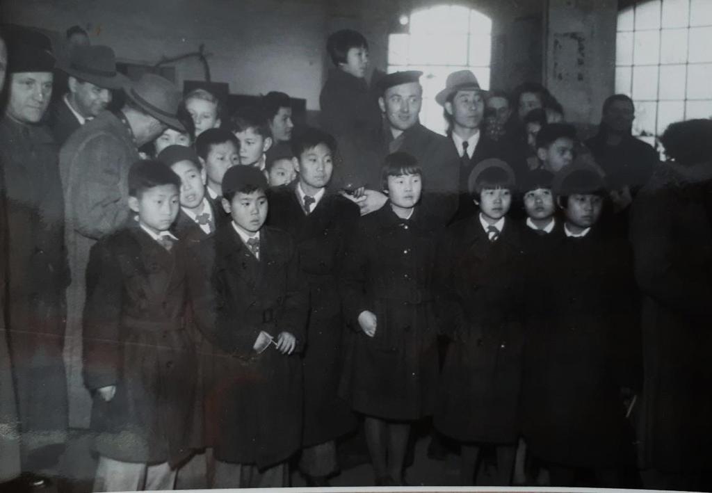 171 Návštěvy po roce 1945) Fotografie č.