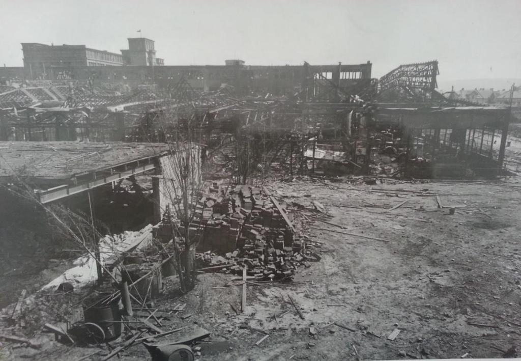 50 - Požáry, bombardování) Fotografie č.2 ASAP po náletu z 9.5.  50 - Požáry, bombardování) 94
