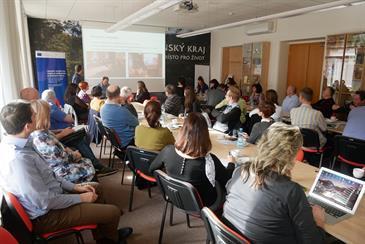 Přehled slouží pro jednodušší orientaci potencionálních žadatelů v programech kraje a byl také poskytnut kolegům z ostatních krajů v rámci porovnání dotačních možností mezi kraji.