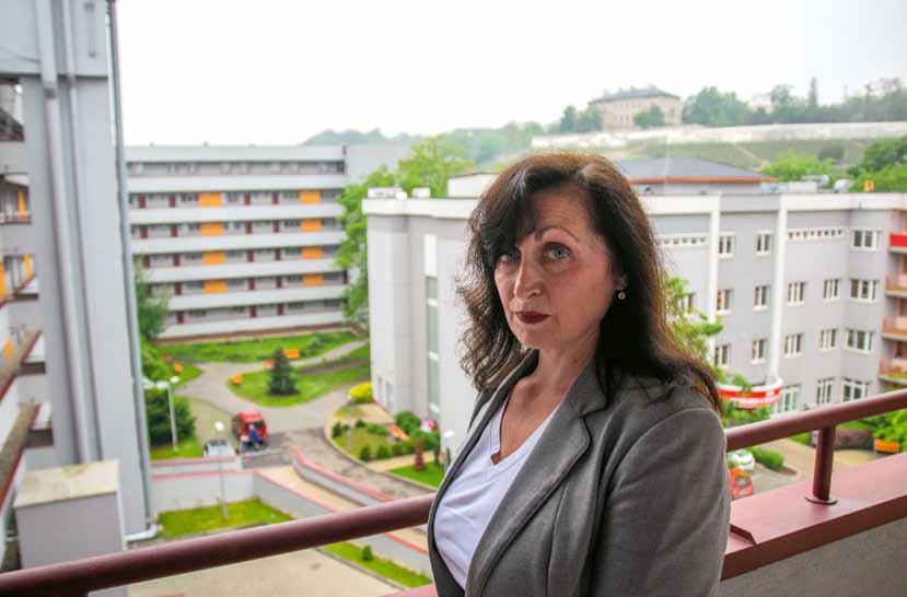 rozhovor TŘEBA SE POUČÍME A KAŽDÝ BUDEME NAPŘÍŠTĚ ZODPOVĚDNĚJŠÍ V druhém květnovém pondělí si Eva Lexová mohla na chvilku dovolit spokojený pocit, že svoji práci odvádí perfektně.