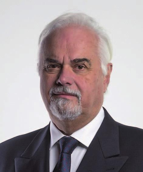 SLOVO ŘEDITELE Přátelé, měl bych začít omluvou, že jsem text napsal tak pozdě, že jsem zdržel vydání SCANu.