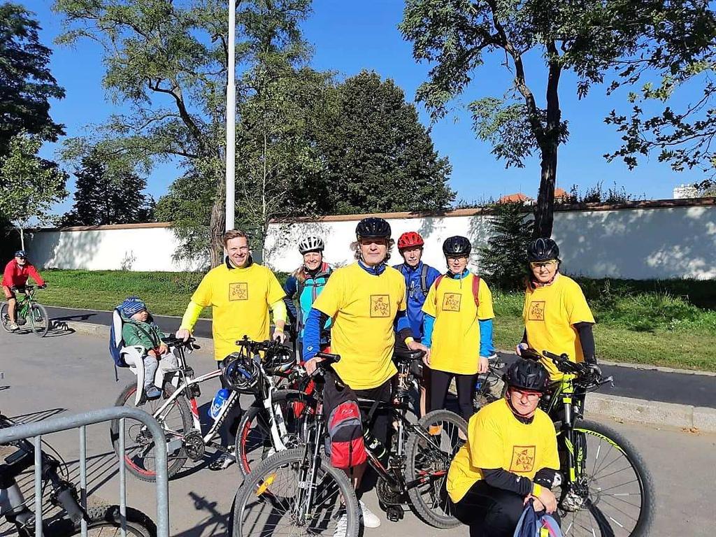 225 TĚLOVÝCHOVA A SPORT Basketbal pro radost. Hledáme spoluhráče/ky na basketbal. Rekreační hra v přátelské atmosféře muži a ženy všech úrovní i věkových kategorií vítáni.