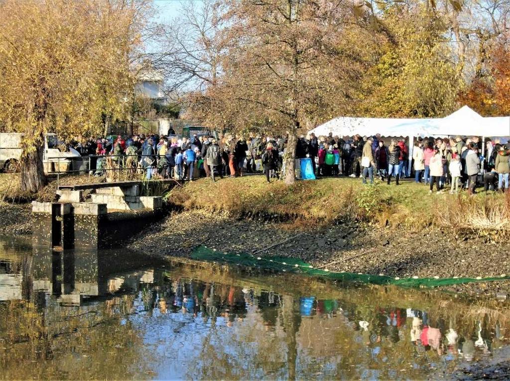 314 14.11.čt -2,1 5-5,9 12,4 315,8 55?4 0 0 3,8 1,5 Ráno minus 2 st., slunečný den, slabý vítr po celý den. Teplotní maximum po obědě 4 st. V čem žijeme: Srovnání režimů do 1989 a současný. STEM dnes.