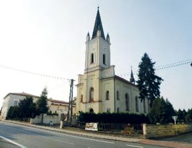 Dárci v Dětmarovicích přispěli do deseti zapečetěných pokladniček částkou 42 905 Kč, což byla částka vyšší než v loňském roce (loni jsme vykoledovali částku 34 848 Kč).