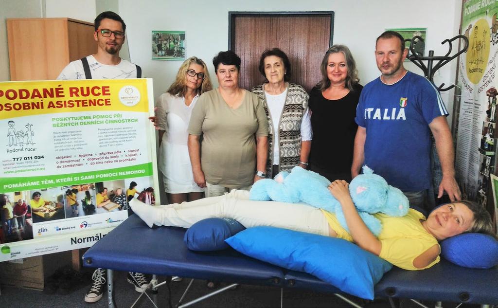 Vzdělávání a kvalita Kvalitu služby zvyšujeme především tím, že investujeme do rozvoje osobního potenciálu pracovníků, jejich odborných dovedností a sdílení praxe mezi sebou i s lektory.