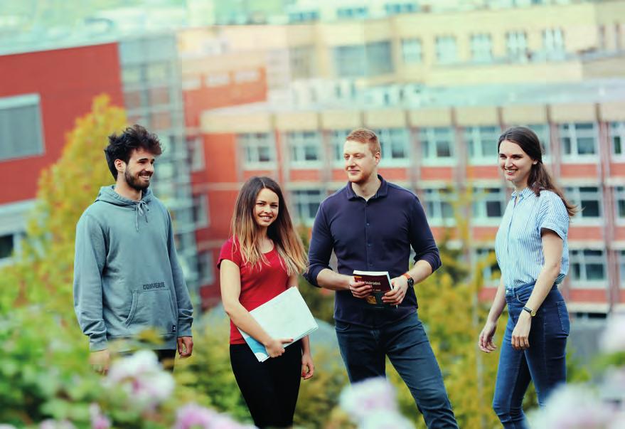 Krok správným směrem INFORMACE PRO NOVÉ STUDENTY BAKALÁŘSKÉHO STUDIA V