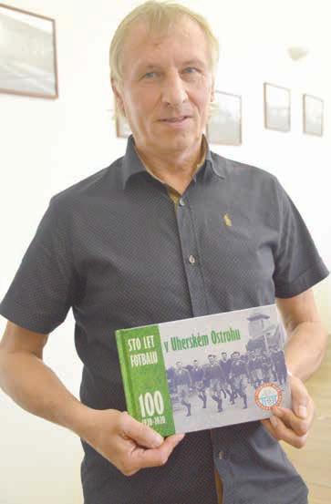 Nic na tom nezměnily ani povodně v roce 1997, kdy na něm stála voda až do výšky 130 centimetrů Klub za století prošel několika změnami názvu, od SK Viktoria přes TJ