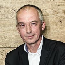 Nalézt řešení pro zcela jiné využití stávajícího objektu, zvláště když jde o změnu z výrobní na rezidenční funkci, se na začátku práce zdálo být neřešitelnou matematickou rovnicí.