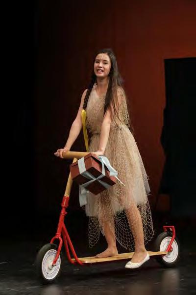 Vondráčková Asistent režie: Marta Vaňkátová Inspicient: Marta Vaňkátová Nápověda: Brigita Prokešová Premiéra: 13. 10.