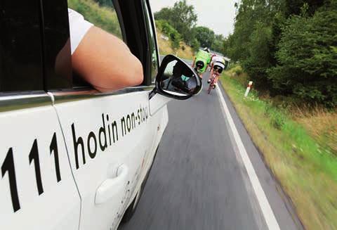 MOSTY 04 2014 44 pěti dnů a čtyř nocí jsem naspal sotva pár hodin. Ale vždycky, když mi uprostřed noci zazvonil telefon, sevřel se mi žaludek. Stalo se někomu něco?