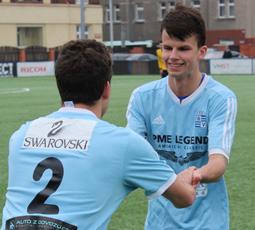 a 83. 22. a 30. Štefan, 60. Douděra, 66. Pavlata. Rozhodčí: Kučera Tikal, Hlaváč. ŽK: A. Krivosheev, 3. V. Žižkov 20 14 0 2 4 49:32 44 2. Meteor 20 13 2 2 3 49:33 45 3. Dukla JM 19 10 3 6 38:31 33 F.