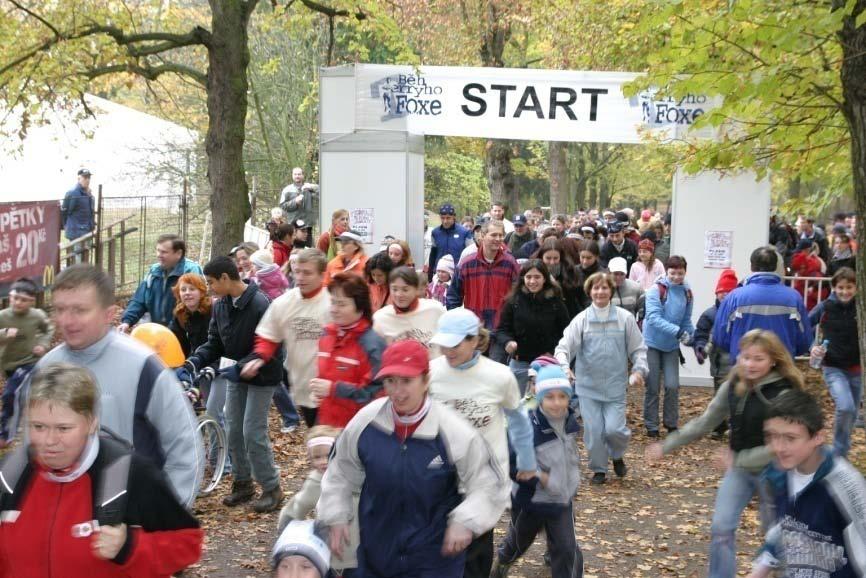 Běh Terryho Foxe. KTS Fakulty strojní Západočeské univerzity pořádá tuto humanitárně sportovní akci již od roku 1995. Celkem jsme uskutečnili 13 ročníků.