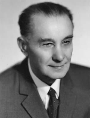 prof. Ing. Ladislav Kupka (1899-1984) V říjnu 1952 začal L. Kupka přednášet na Vysoké škole strojní a elektrotechnické v Plzni předmět "Jeřáby a výtahy" ve specializaci Těžké jeřáby a transportéry.