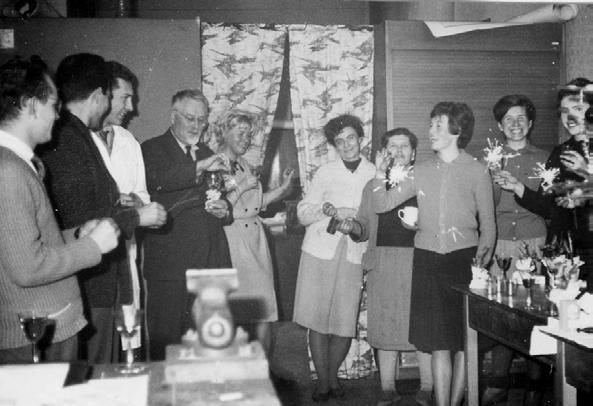 Dientsbierová) V roce 1983 došlo opět k obnovení Katedry materiálu a strojírenské metalurgie s oddělením materiálu (vedoucí prof. Ing. Václav Pilous, DrSc. - do 1986; doc. Ing. Jana Skálová, CSc.