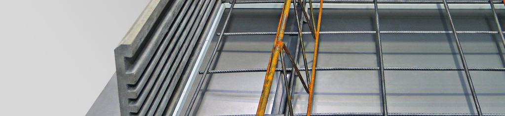 Lemovací bednění balkonů a stropů Lemovací bednění balkonů a stropů Standardní bednicí lemovací prvky rozměry h x a délka m kg/m v paletě kg/paleta AKF1602700 160 x 25 2,70 6,48 56 1040 416,00