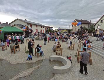 Plánování veřejných prostranství malých obcí Planning of Public Spaces of Small Cities Martina Sýkorová Laboratoř udržitelné výstavby, oddělení Architektura a životní prostředí Martina Sýkorová