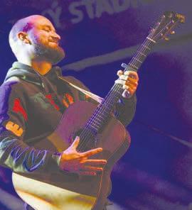 (EX) Na ostrožském zámku se Lhoťané dostanou do zácpy OCHOTNÍCI Divadelní festival zahájí premiéra UHERSKÝ OSTROH Vstupenky na divadelní festival zakoupíte v Informačním centru Dva na kanapi -