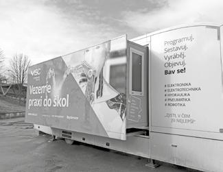 Výuka byla zaměřena na pneumatiku, hydrauliku a elektroniku. Březen Připravujeme tradiční bruslení v Uherském Ostrohu, naši žáci pojedou na divadelní i filmová představení do Uherského Hradiště.
