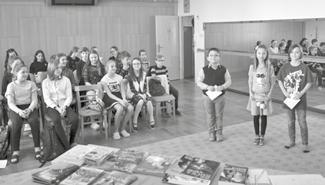 4. se těšíme na tradiční setkání s partnerskou školou z Nemšové. Nemšované přijedou k nám. Budeme sportovat (fotbal, atletika) a recitovat v různých jazycích. Květen 22.