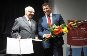 Cenu primátora získal František Lupač Krásné jubileum oslavil na začátku června František Lupač. Opavák, který svůj život spojil s rozvojem znalostí radiotechniky a elektroniky v našem kraji.
