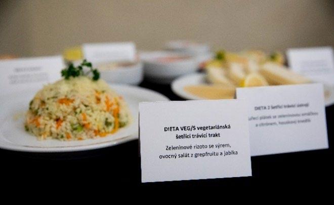Malnutrice vede ke zvýšeným nákladům na zdravotní péči, prodloužení délky pobytu ve zdravotnickém zařízení a nepříznivé prognóze pro pacienty.
