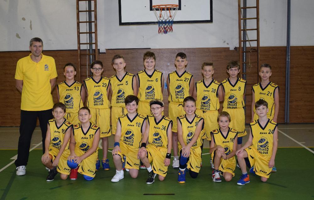 U 12 Krasobruslařský klub Orlová z.s. Adresa sídla: Telefonní kontakt: E-mail: Web: Vedoucí osoby: Masarykova 965, 735 14 Orlová Lutyně 732 866 409 (šéf trenérka p. Kramná Věra) kkorlova@seznam.