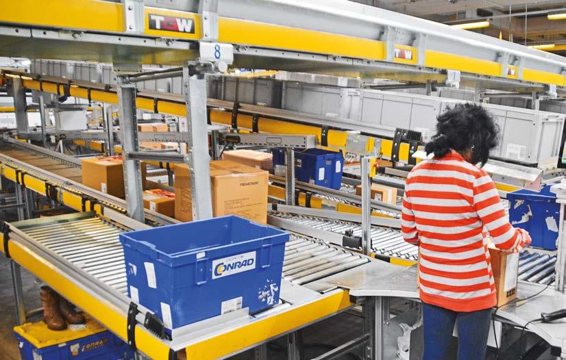 Management LET 20 žijeme logistikou Kvalitní zaměstnanci jsou základem úspěšnosti. Jejich profesionalita tvoří přidanou hodnotu a image společnosti.