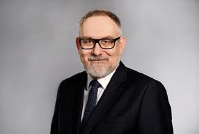 ZAKLADATEL FONDU: Lubor Žalman renomovaný bankéř s více než 25 lety zkušeností na finančních trzích, devět let generální ředitel Raiffeisenbank ČR a od roku 2013 v čele skupiny EnCor Zkušený tým.