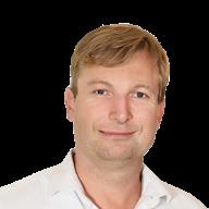 ZAKLADATEL FONDU: Ing. Jiří Lejnar Vystudoval ČZU v Praze, od r. 2003 pracoval v bankovnictví. Po 7 letech založil Realitně stavební skupinu RSH. Před 2,5 lety vzniká Investiční skupina Bidli.