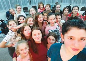 SPORT CK SPARKLES ROZTLESKÁVAČKY PEKLO SEVERU V ROCE 2020 Děvčata z CK Sparkles nejen pilně trénují na letošní sezónu, ale také společně tráví i volný čas.