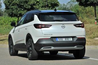 Přestože se jedná o předokolku, nemá Opel problém s přenosem velkého točivého momentu na přední kola ani za deště při snížené adhezi.