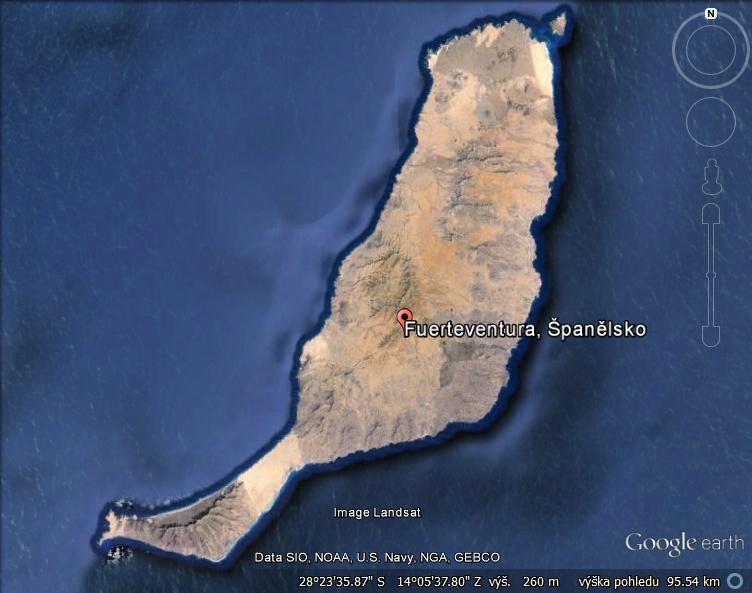3.1.1.2. Fuenteventura Fuerteventura (obr. 5) je nejdelší a druhý největší ostrov souostroví s rozlohou 1660 km 2. Nachází se nejblíže k africkému pobřeží, pouhých 100 km od Maroka.