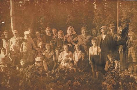Tato informace pochází od paní Josefy Malcové (1850 1946), která ji slyšela od své babičky. Když byl na přilehlém pozemku vystavěn hostinec čp. 68, zmenšil se dvůr o více než jednu polovinu.