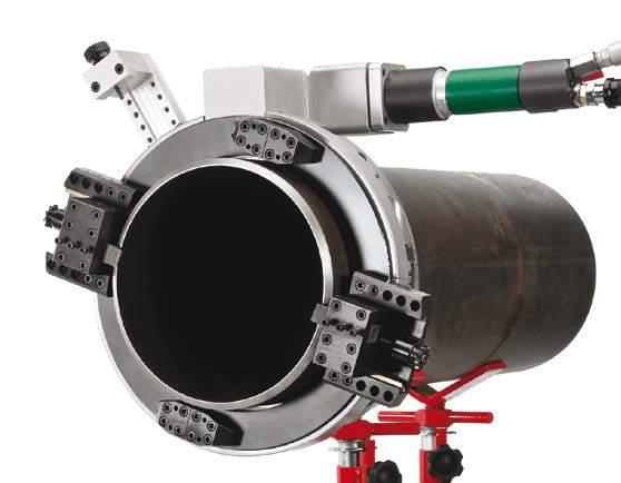 Ve stísněných prostorách lze pomocí rohového adaptéru otočit motor o 90 (zvláštní příslušenství).