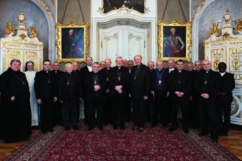 Biskupská konference je na základě práva zakotveného v kán. 449, 2 CIC právnickou osobou. Sídlem je Praha.