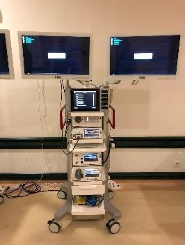 Urologická endoskopická sestava Urologická endoskopická sestava se používá pro operativu urologického traktu s výkony v oblasti močového měchýře, v horních