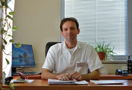 Marek Csöllei (2018 2020) text: Farmaceutická fakulta foto: foto Pavlína Marvanová Přednosta Ústavu molekulární biologie a