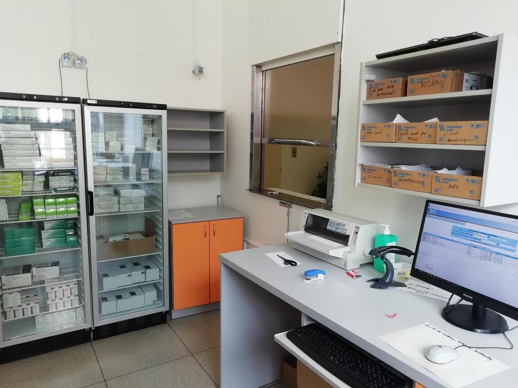 s Vyššími odbornými zdravotnickými školami se podílí i na vzdělávání budoucích farmaceutických asistentů.